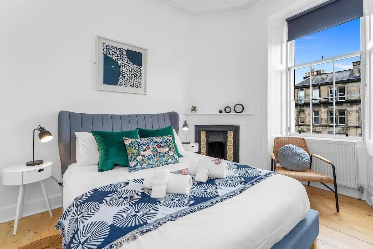 Gorgeous City Centre Pad, 2 Bedrooms Эдинбург Апартаменты