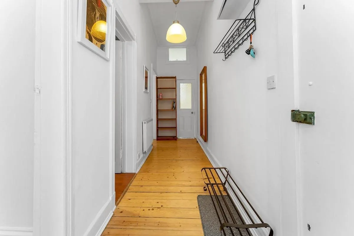 Gorgeous City Centre Pad, 2 Bedrooms Эдинбург Апартаменты