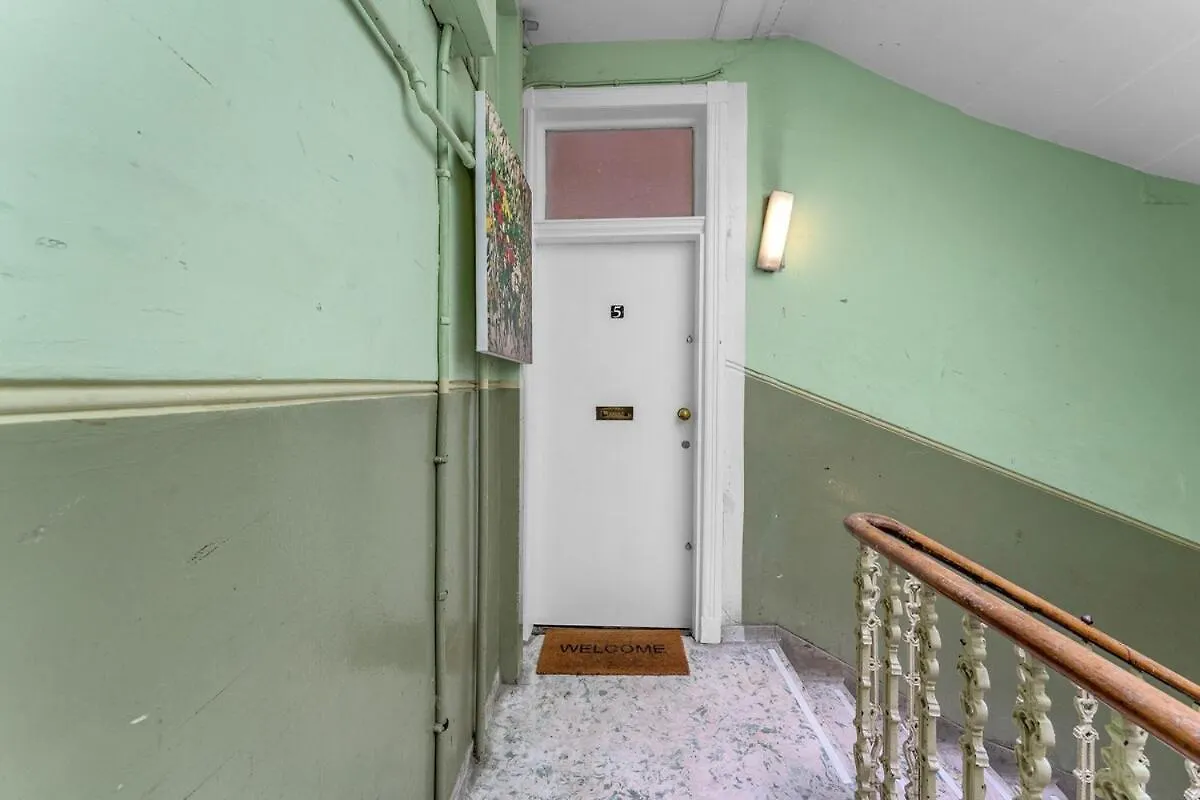 Gorgeous City Centre Pad, 2 Bedrooms Эдинбург Великобритания
