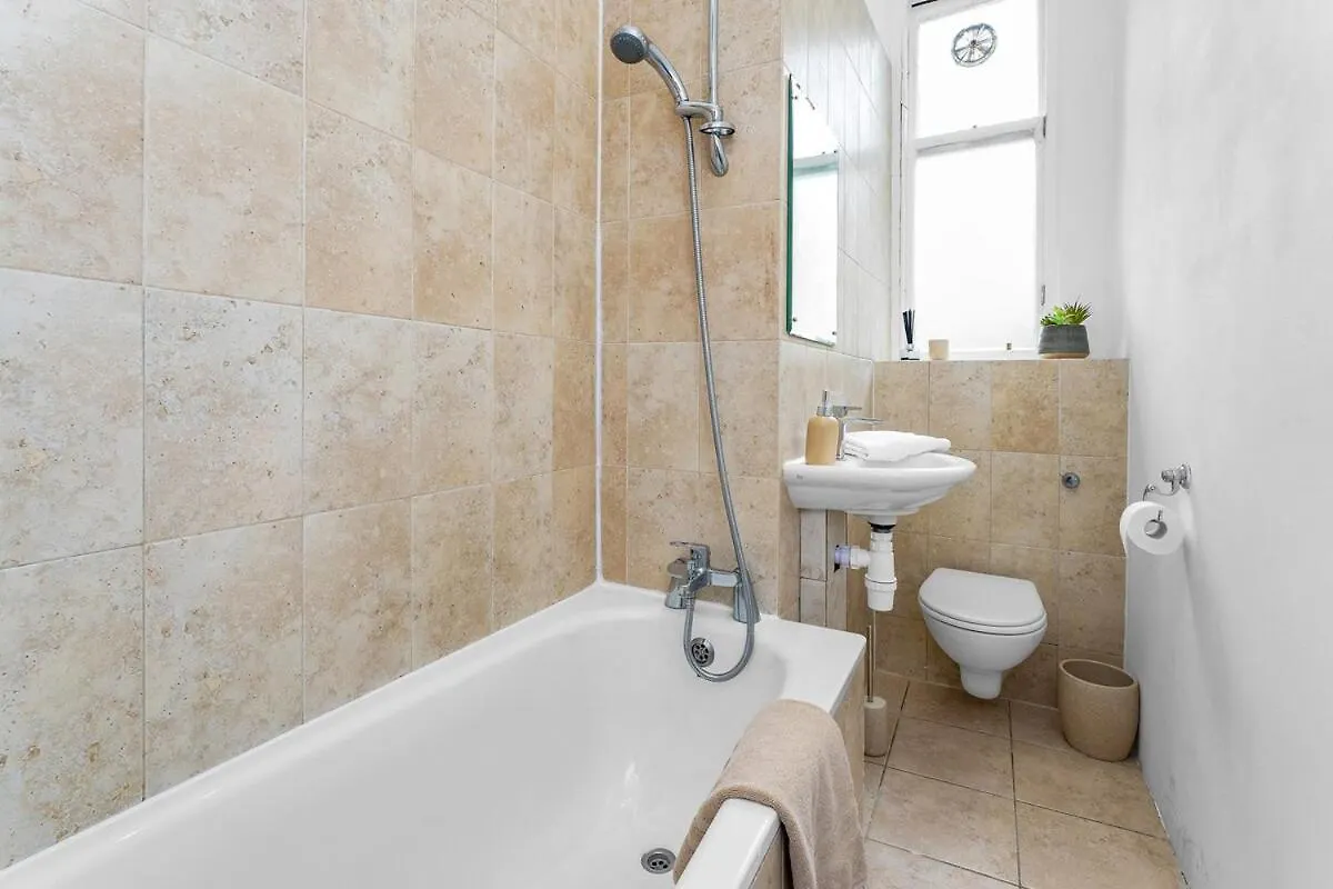 Апартаменты Gorgeous City Centre Pad, 2 Bedrooms Эдинбург Великобритания